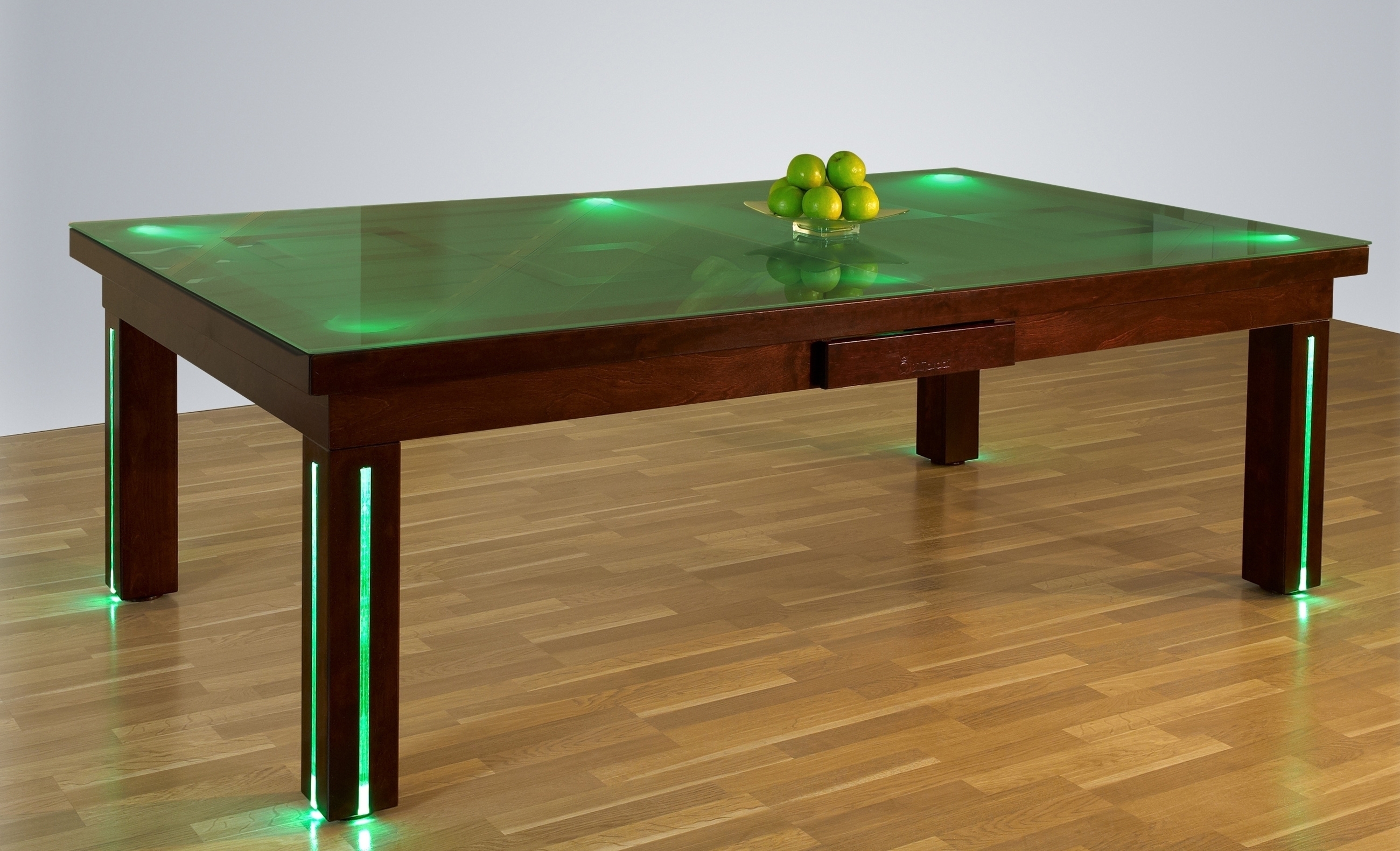 Бильярдный стол с подсветкой. Современные бильярдные столы. Дизайнерский бильярдный стол стекло. Бильярдные столы освещение. Блондинка бильярдный стол
